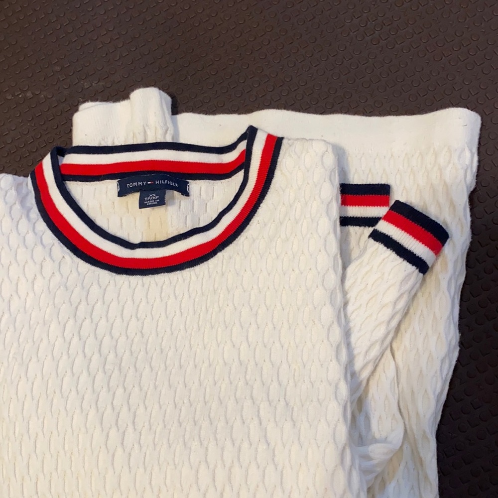 Tommy Hilfiger sweater